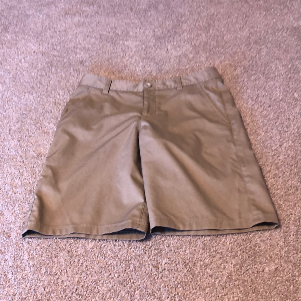 Boys’UA golf shorts